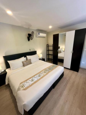 Lanta Sunshine Residence Apt 1 One Bed Apartment with AC and Work Space